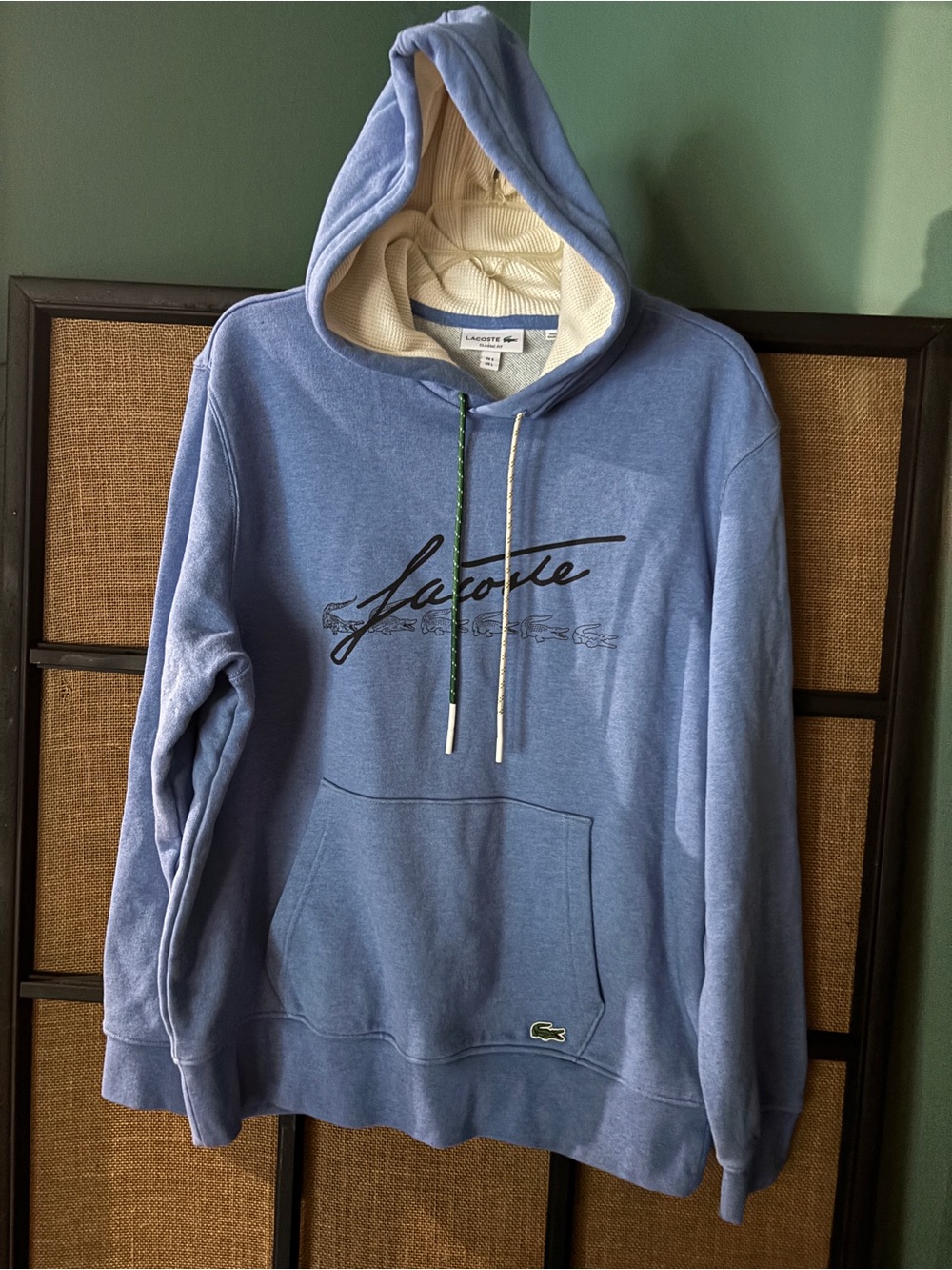 Lacoste brand pullover hoodie men’s size LARGE BLUE CLASSIC FIT